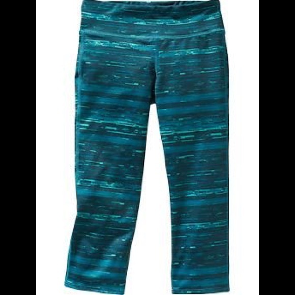 Old Navy Capri Workout Pants